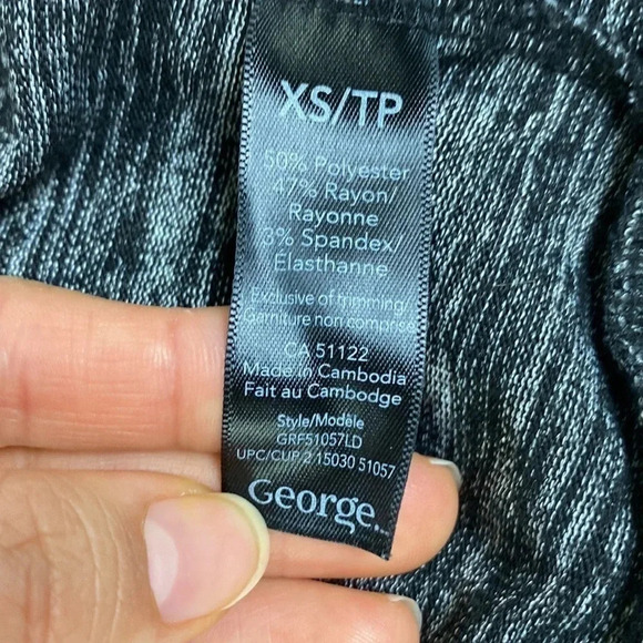 3/$15 Open front gray business casual formal work wear cardigan size extra small - Picture 7 of 10